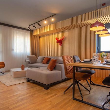 Stylish Two Bedroom Apartment At Ljubovic-Hill Park 포드고리차 외부 사진
