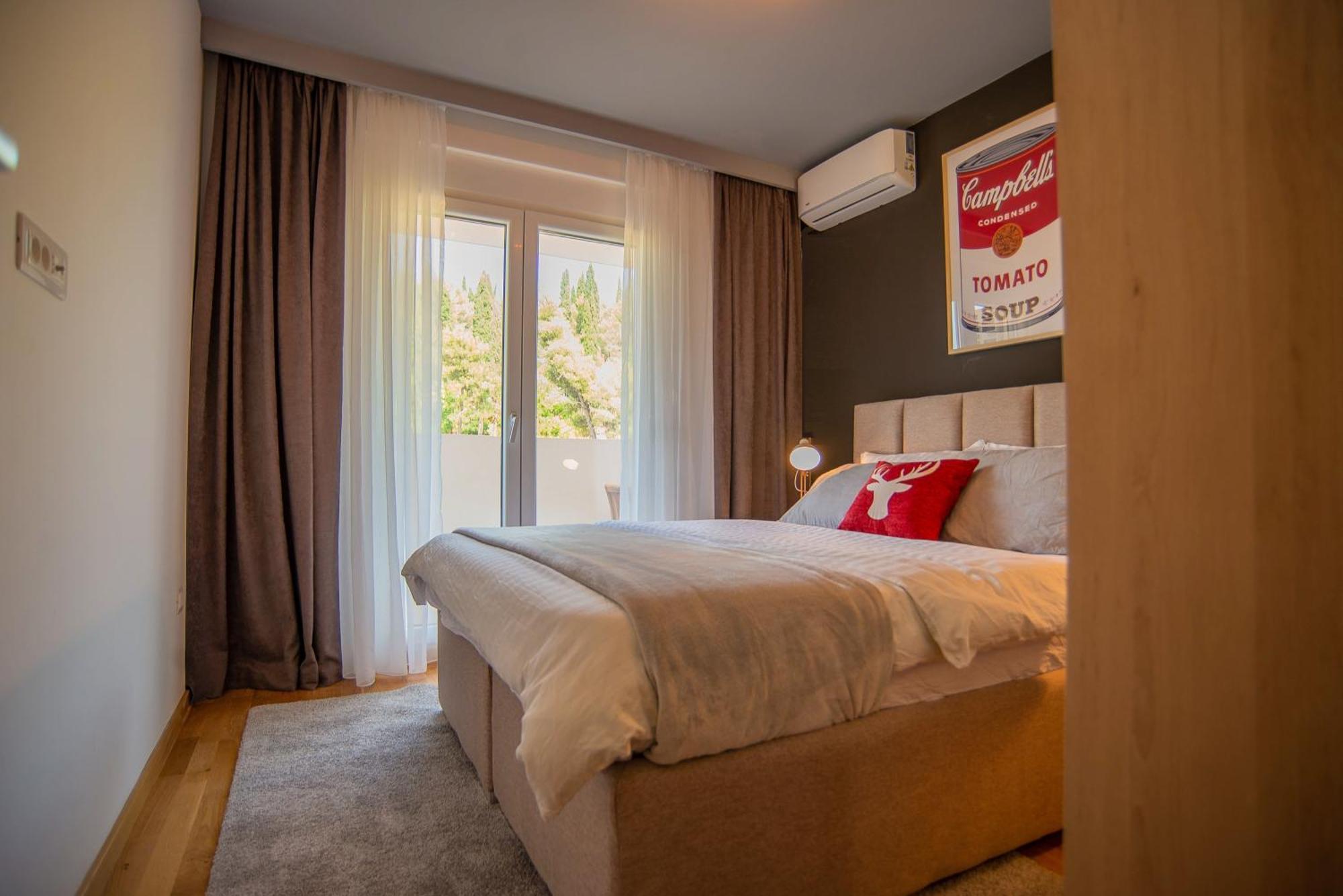 Stylish Two Bedroom Apartment At Ljubovic-Hill Park 포드고리차 외부 사진